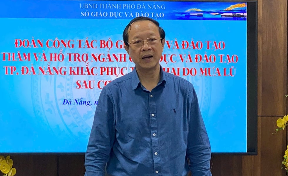 Giáo viên vùng rốn lũ Đà Nẵng gian nan dọn bùn: 'Nhớ học sinh lắm rồi!'- Ảnh 6.