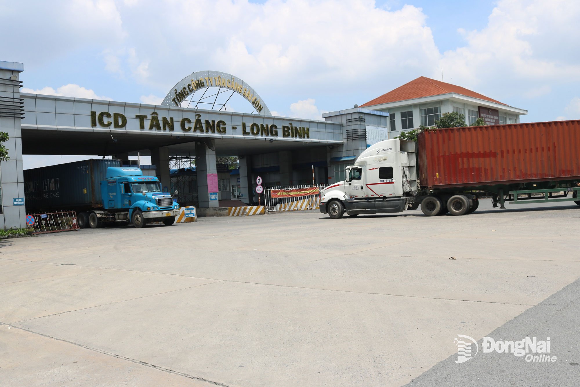 សកម្មភាពដឹកជញ្ជូននៅ ICD Tan Cang - Long Binh។