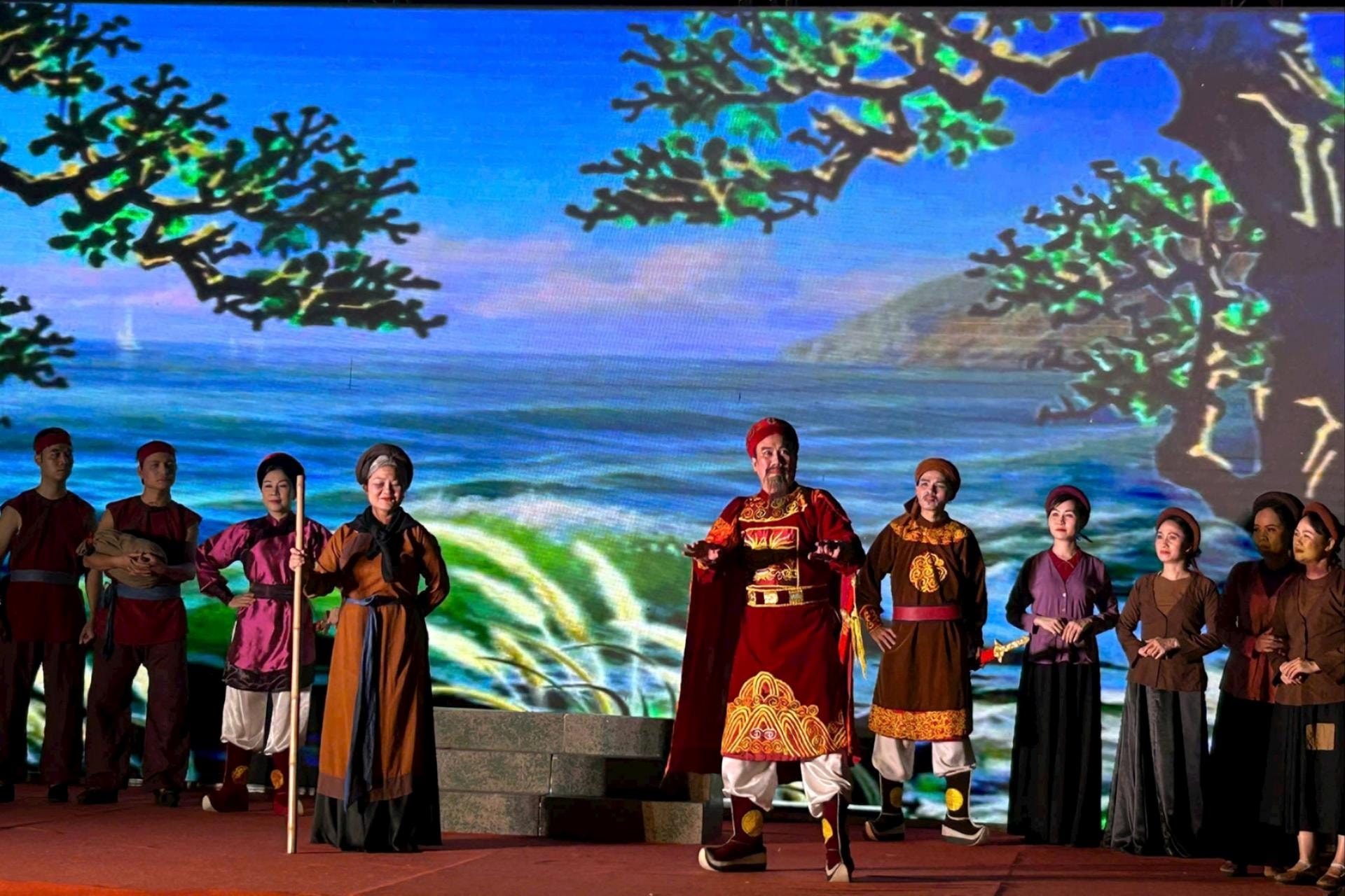 Nhà hát Sân khấu truyền thống Hải Phòng biểu diễn ở 'Ngày Việt Nam tại Gangjin 2025'