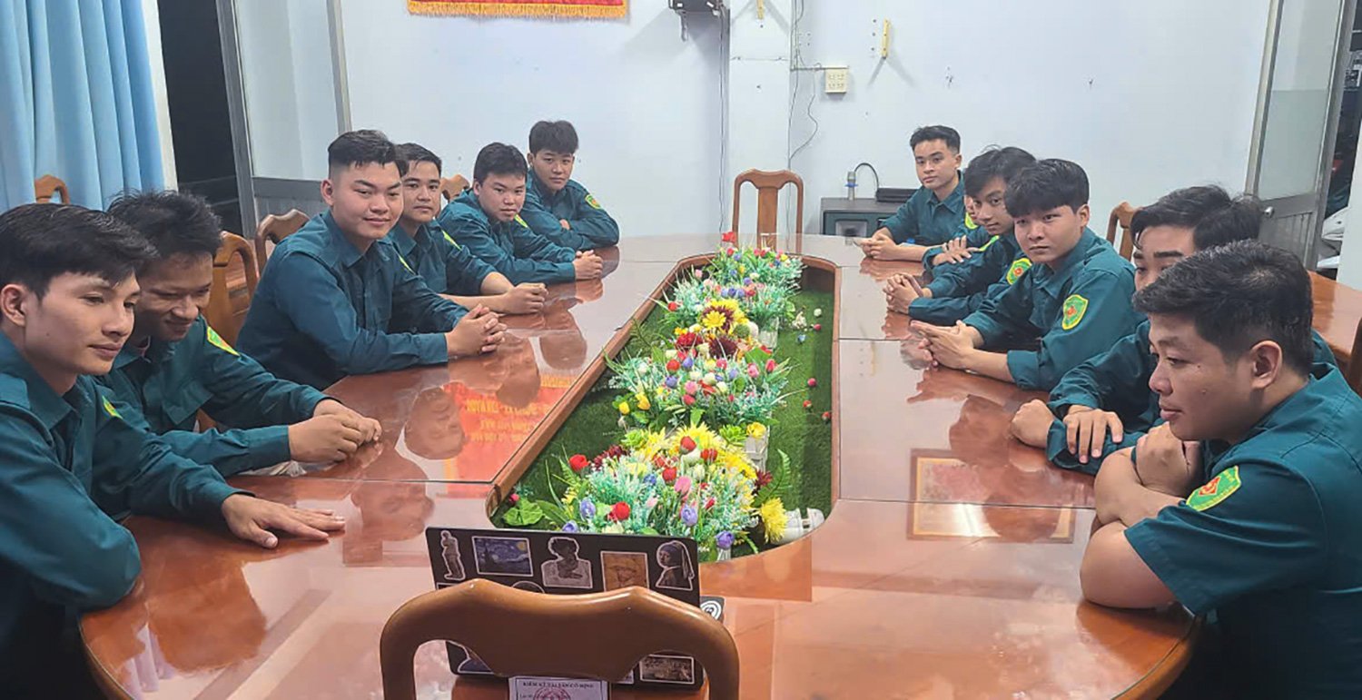 Binh Duc ward youth volunteer to protect the Fatherland