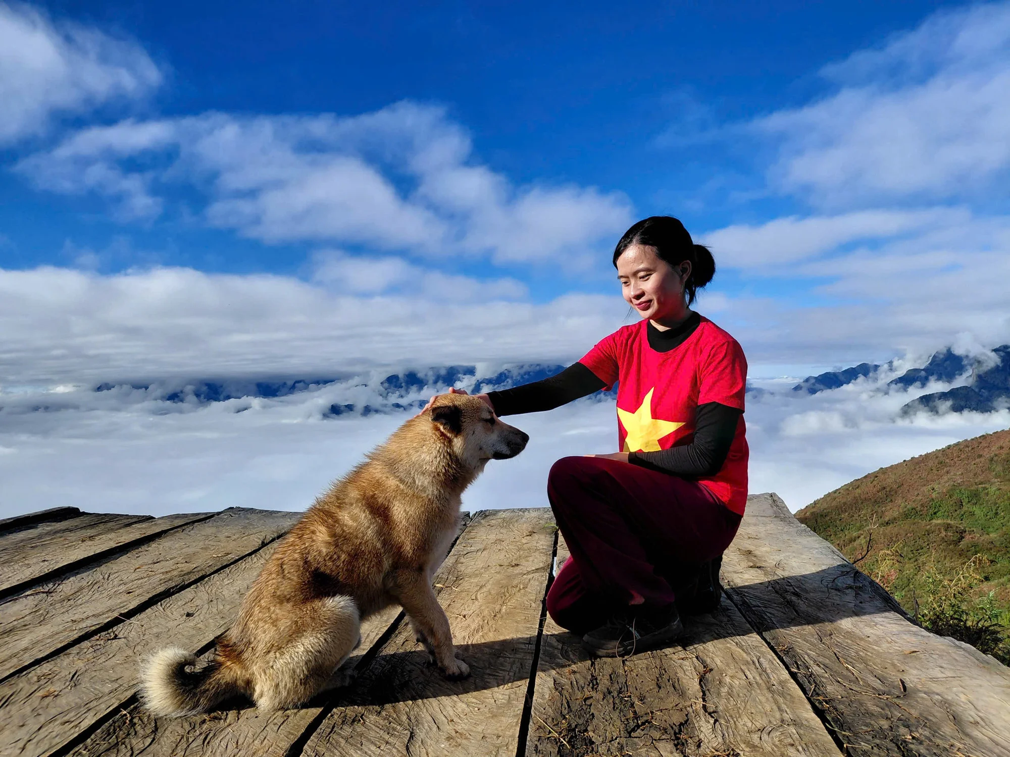 ແຕະເມກ Lao Than