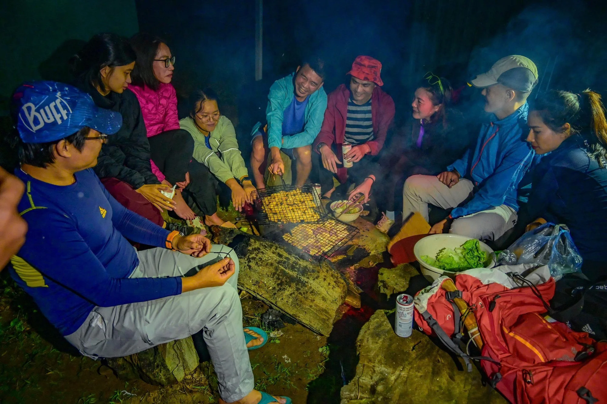 ແຕະເມກ Lao Than