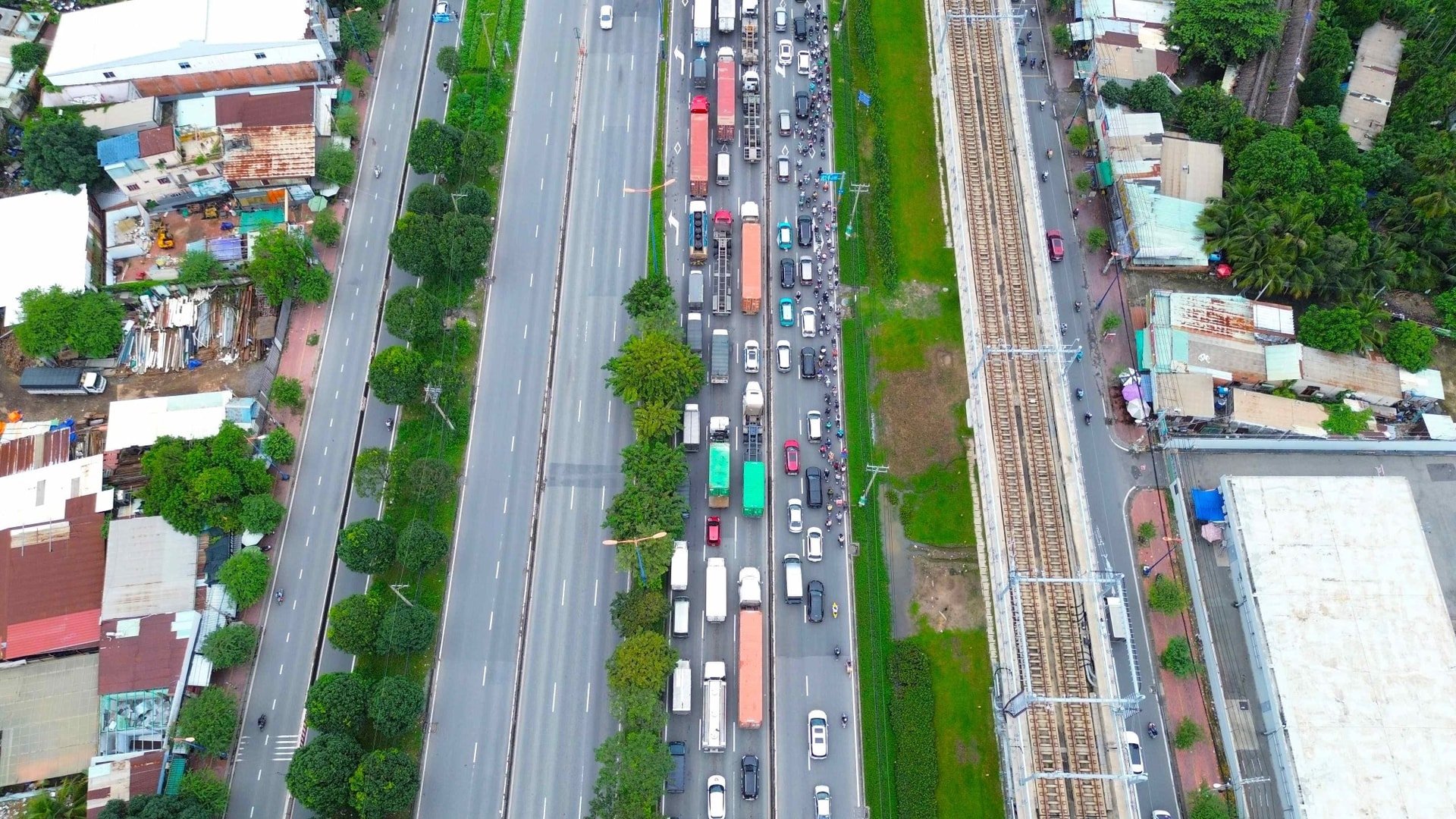 តំបន់ដែលគ្រោងនឹងសាងសង់ផ្លូវប្រសព្វចរាចរណ៍ Binh Thai ក៏ជាចំណុចចាប់ផ្តើមនៃផ្នែកទី 2 នៃផ្លូវក្រវ៉ាត់ក្រុងទី 2 ផងដែរ។