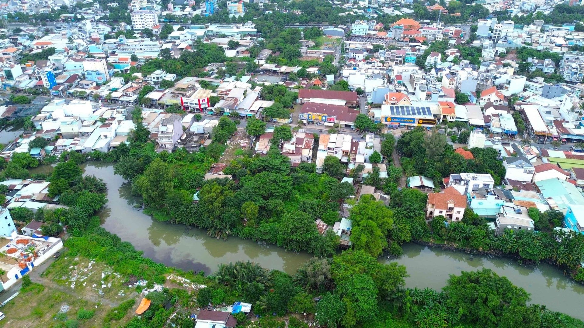 ស្ថានភាពបច្ចុប្បន្ននៃតំបន់ដែលខ្សែក្រវ៉ាត់ទី 2 នឹងឆ្លងកាត់ ដែលភាគច្រើនជាដីកសិកម្ម និងដើមឈើ។