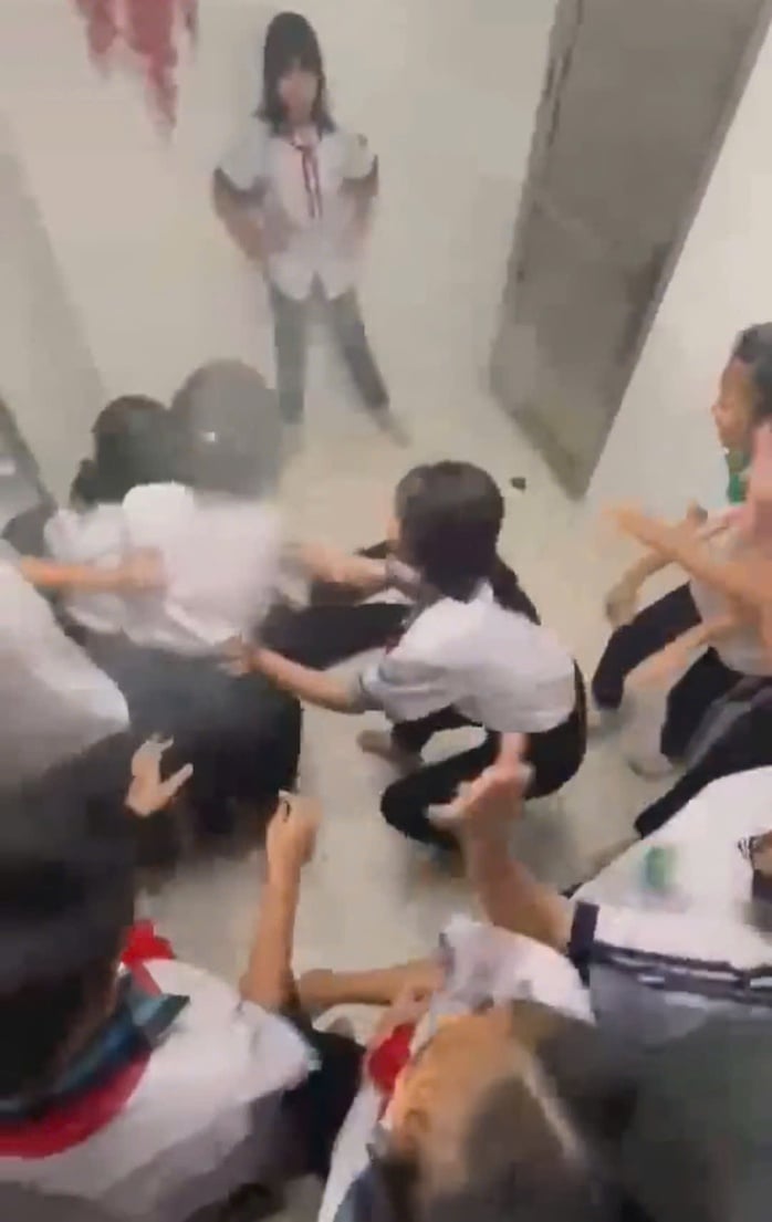 - Photo 1. - Ảnh 1.