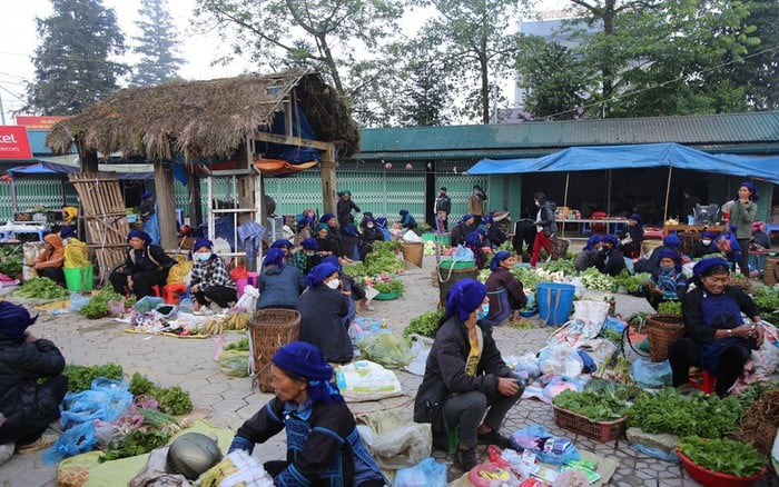 Politiska rapporter behöver klargöra mer positiva förändringar i etniskt arbete och politik - Foto 1. Báo cáo chính trị cần làm rõ hơn những chuyển biến tích cực trong công tác và chính sách dân tộc- Ảnh 1.