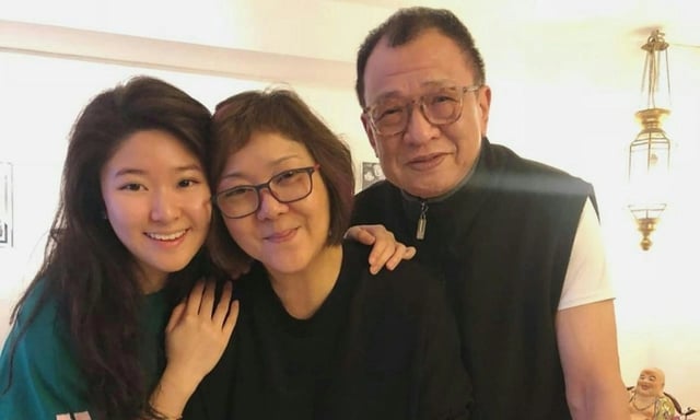 Hua Thieu Hung's daughter: 'Life is no longer the same without dad' - Photo 1. Con gái Hứa Thiệu Hùng: 'Cuộc sống chẳng còn như xưa vì thiếu bố'- Ảnh 1.