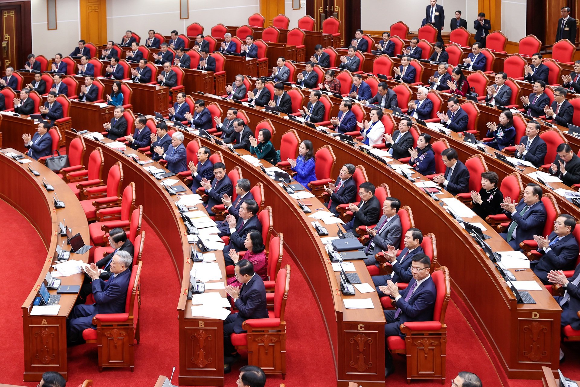 Gambaran keseluruhan Persidangan Pusat ke-14 membincangkan pemilihan kakitangan untuk penggal baharu - 5