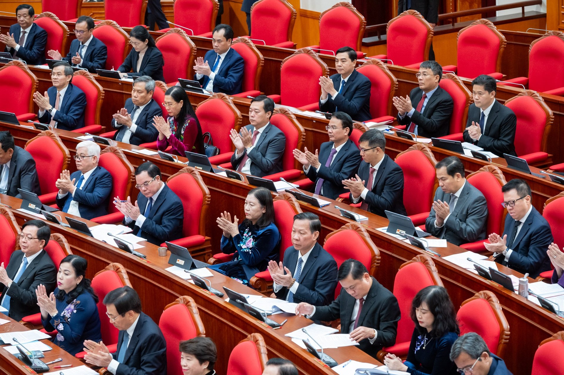 Gambaran keseluruhan Persidangan Pusat Ke-14 membincangkan pemilihan kakitangan untuk penggal baharu - 10