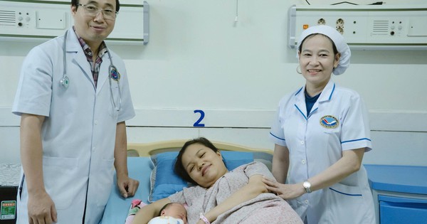 Ca sinh đặc biệt của người mẹ nhóm máu hiếm nhất Việt Nam