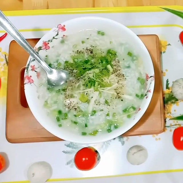 4 medicinal porridge dishes to help prevent digestive disorders caused by cold - Photo 1. 4 món cháo thuốc giúp phòng rối loạn tiêu hóa do lạnh- Ảnh 1.