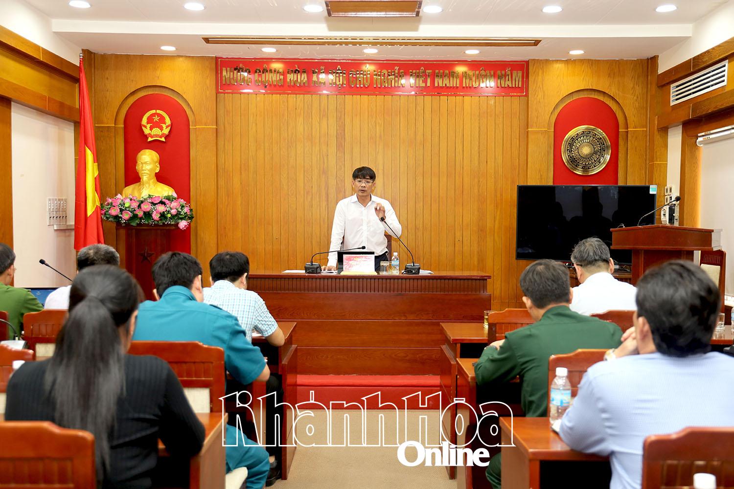 Comrade Tran Xuan Tay - Chairman of the Ward People's Committee, Head of the Ward Civil Defense Command concluded the meeting.
