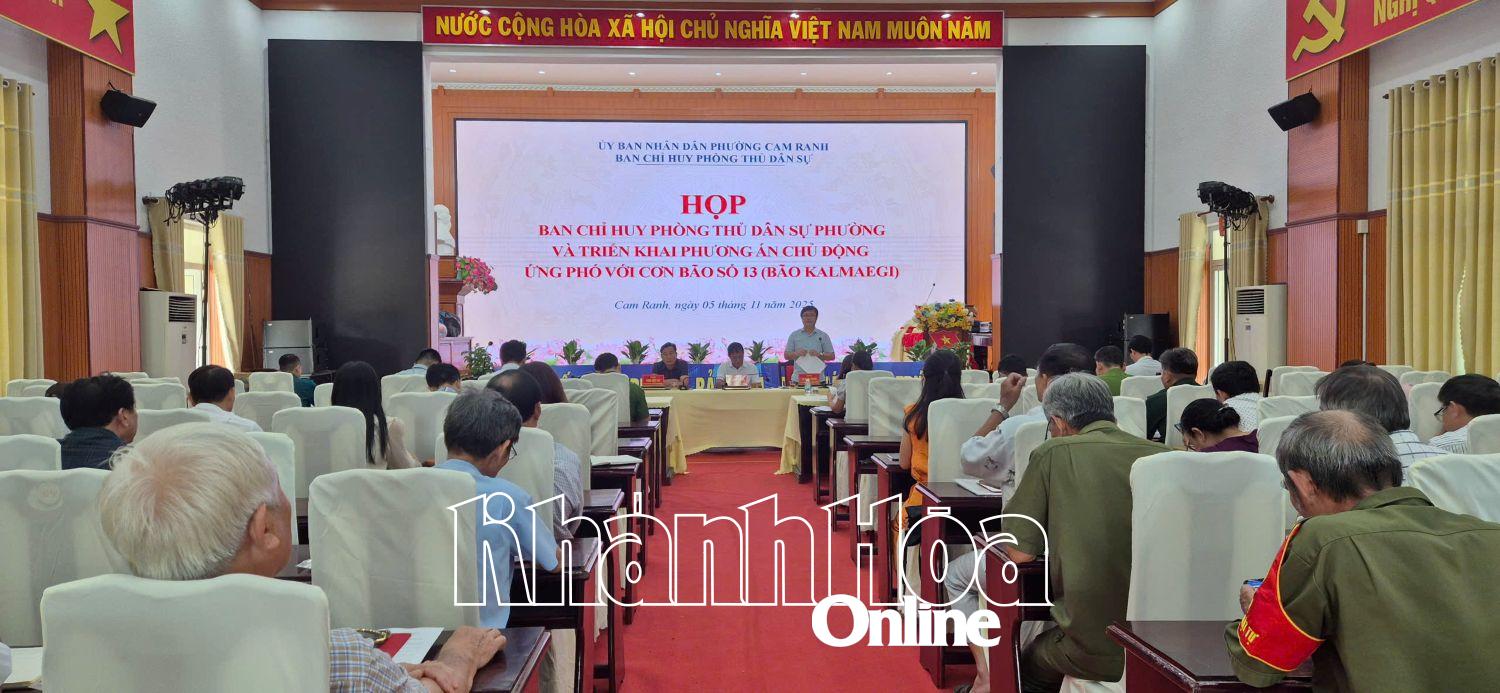 Quang cảnh cuộc họp.