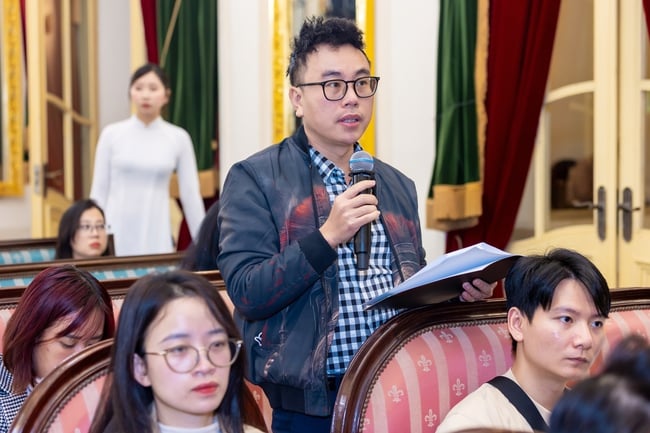 Når Hanoi operahus forteller historier med lys og lyd – Bilde 7. Khi Nhà hát Lớn Hà Nội kể chuyện bằng ánh sáng và âm thanh - Ảnh 7.