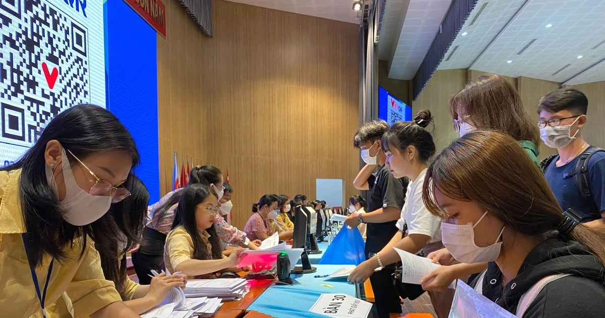 Đối tượng được giảm 50% học phí?