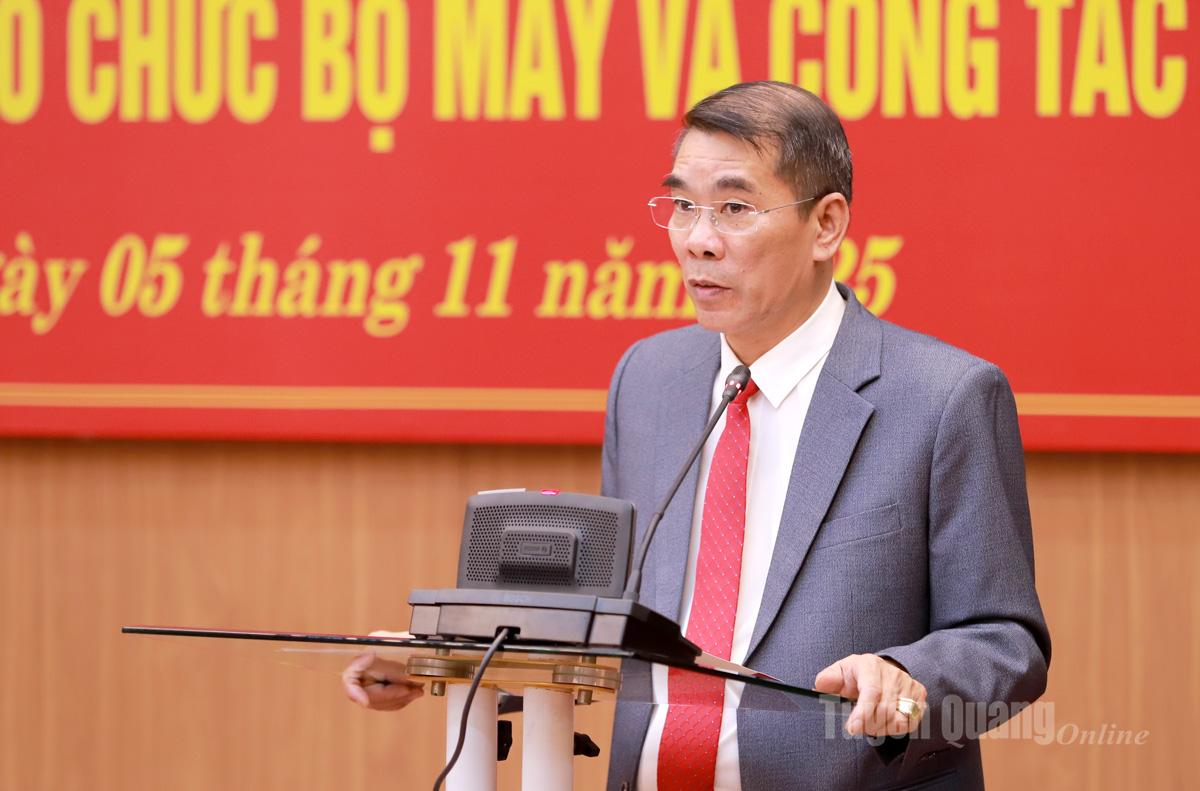 المفتش الإقليمي الجديد نجو شوان نام يتحدث في تعيينه.