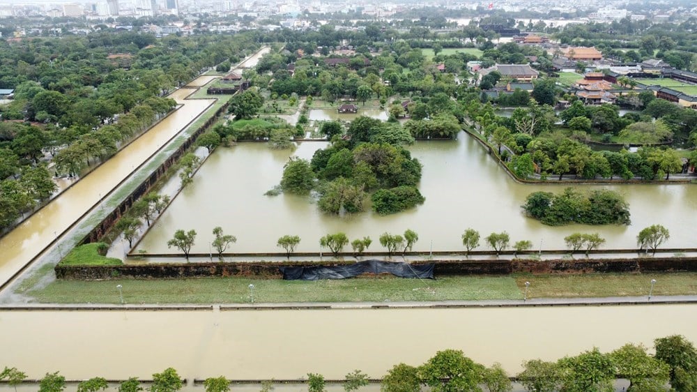 ​ປົກ​ປັກ​ຮັກສາ​ສະຖານ​ທີ່​ເກີດ​ເຫດ​ຢ່າງ​ທັນ​ການ, ປ້ອງ​ກັນ​ການ​ພັງ​ລົງ​ຂອງ​ສິ່ງ​ກໍ່ສ້າງ​ຢູ່​ສະຖານ​ທີ່​ບູຮານ​ຄະດີ Hue Imperial Citadel - ຮູບ​ທີ 3