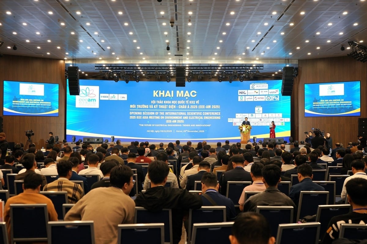 Délégués participant à l'atelier. Photo : Tien Trung. Các đại biểu đến dự Hội thảo. Ảnh: Tiến Trung.