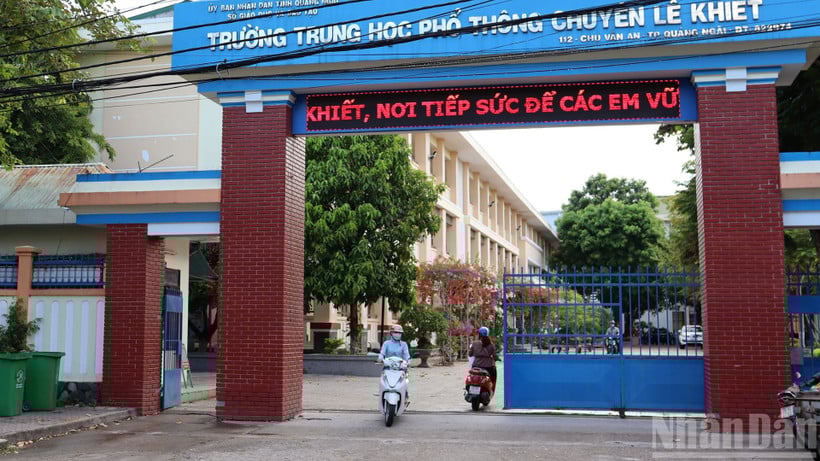 Os alunos da província de Quang Ngai ficarão sem aulas a partir da tarde de 6 de novembro para garantir a segurança antes da tempestade número 13.