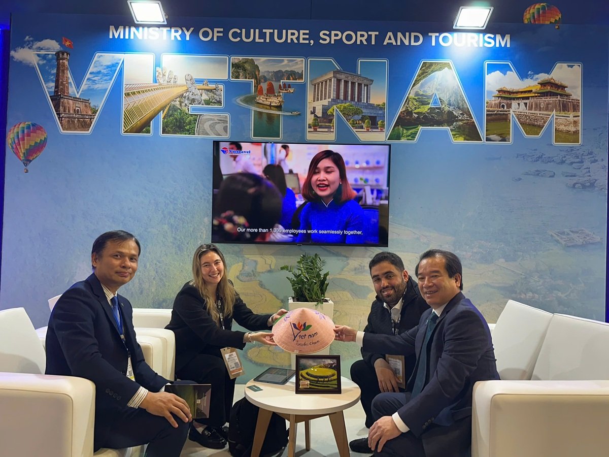 Du lịch Việt Nam hiện diện tại ngày hội du lịch lớn nhất thế giới - Ảnh 3.