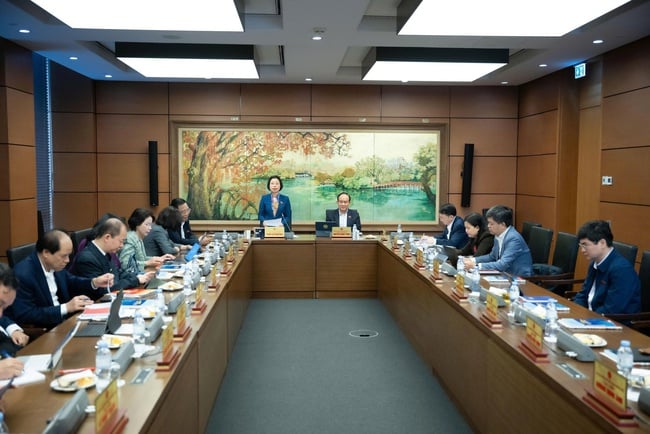 Viktige juridiske skjold for å beskytte opphavsrett, relaterte rettigheter og immaterielle rettigheter i den digitale tidsalderen – Bilde 1. Lá chắn pháp lý quan trọng để bảo vệ quyền tác giả, quyền liên quan và tài sản trí tuệ trong thời đại số - Ảnh 1.