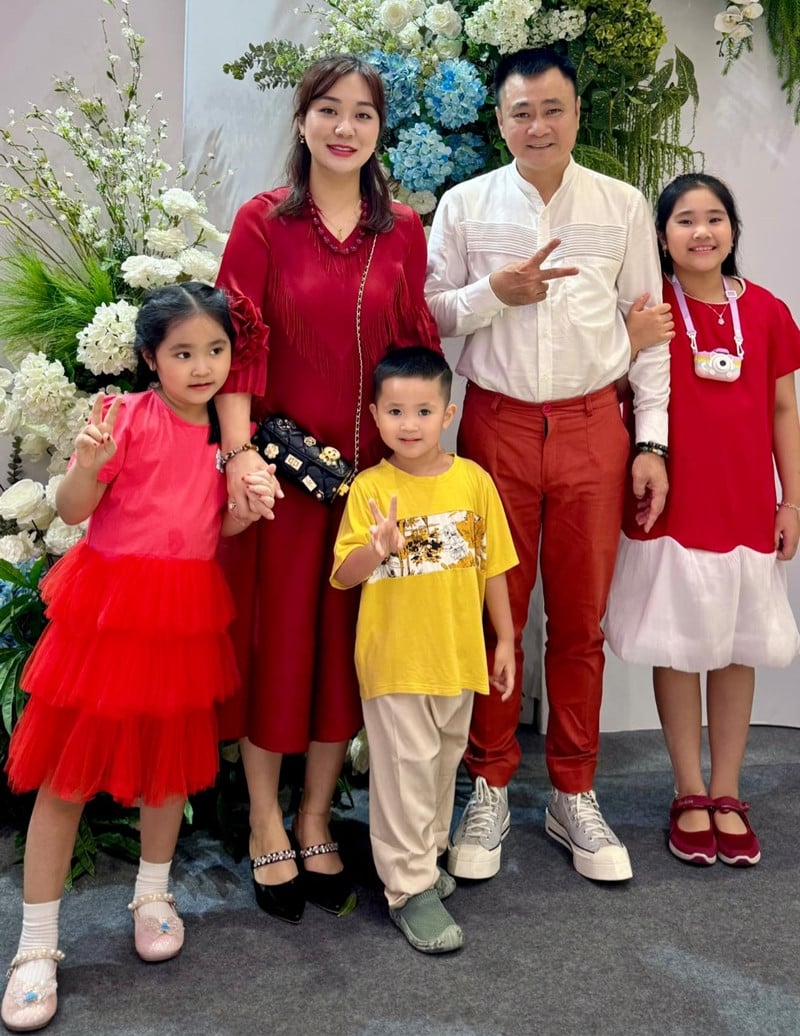 Lidový umělec Tu Long.jpg