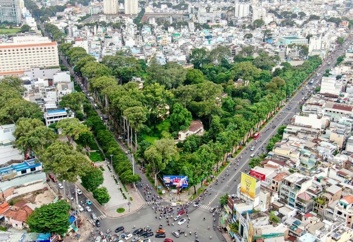 (NLDO)- ບໍລິສັດ Sun Group ແຕ່ງຕັ້ງໜ່ວຍງານສະມາຊິກລົງທືນກໍ່ສ້າງສະຖານທີ່ອະນຸສອນສະຖານຜູ້ປະສົບເຄາະຮ້າຍ Covid-19 ເປັນຜູ້ອຸປະຖຳ. - ຮູບ 1. (NLĐO)- Sun Group chỉ định đơn vị thành viên thực hiện đầu tư xây dựng khu tưởng niệm nạn nhân Covid-19 với tư cách là đơn vị tài trợ. - Ảnh 1.