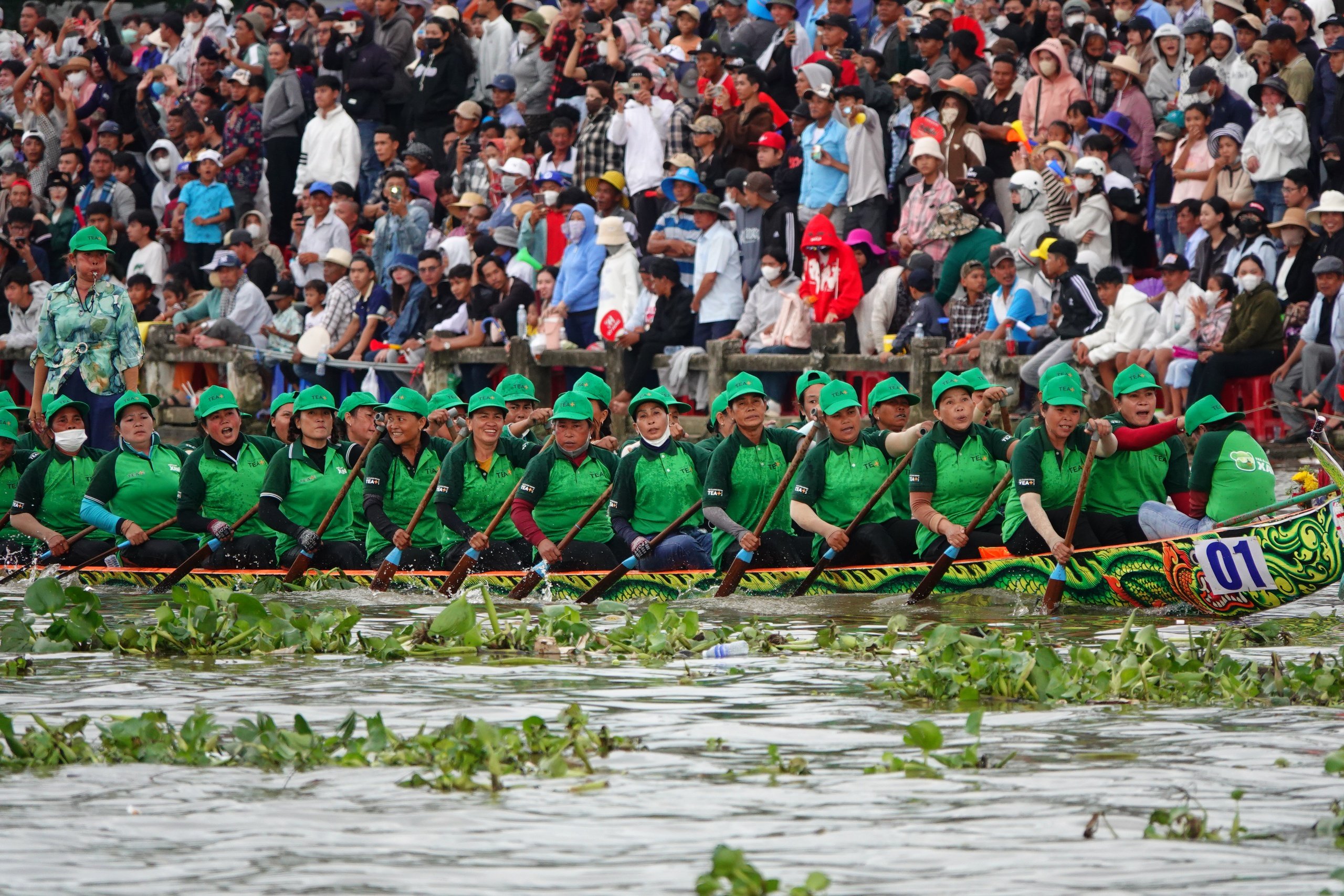 Chùa Tum Núp đoạt hat-trick vô địch ghe ngo nam và nữ- Ảnh 1.