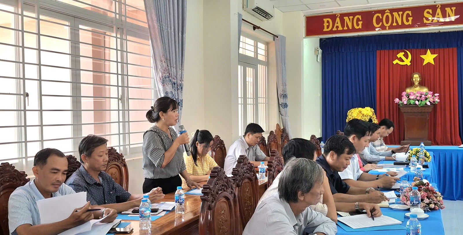 អង្កេតការងារសាសនា និងជនជាតិនៅឃុំ Phu Tan