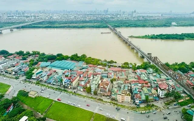 Дельта Червоної річки повинна взяти на себе ініціативу у швидкому та сталому розвитку, покращуючи матеріальне та духовне життя людей у регіоні. (Фото: VGP) Vùng đồng bằng sông Hồng cần đi tiên phong trong phát triển nhanh và bền vững, nâng cao đời sống vật chất, tinh thần của nhân dân trong vùng. (Ảnh: VGP)