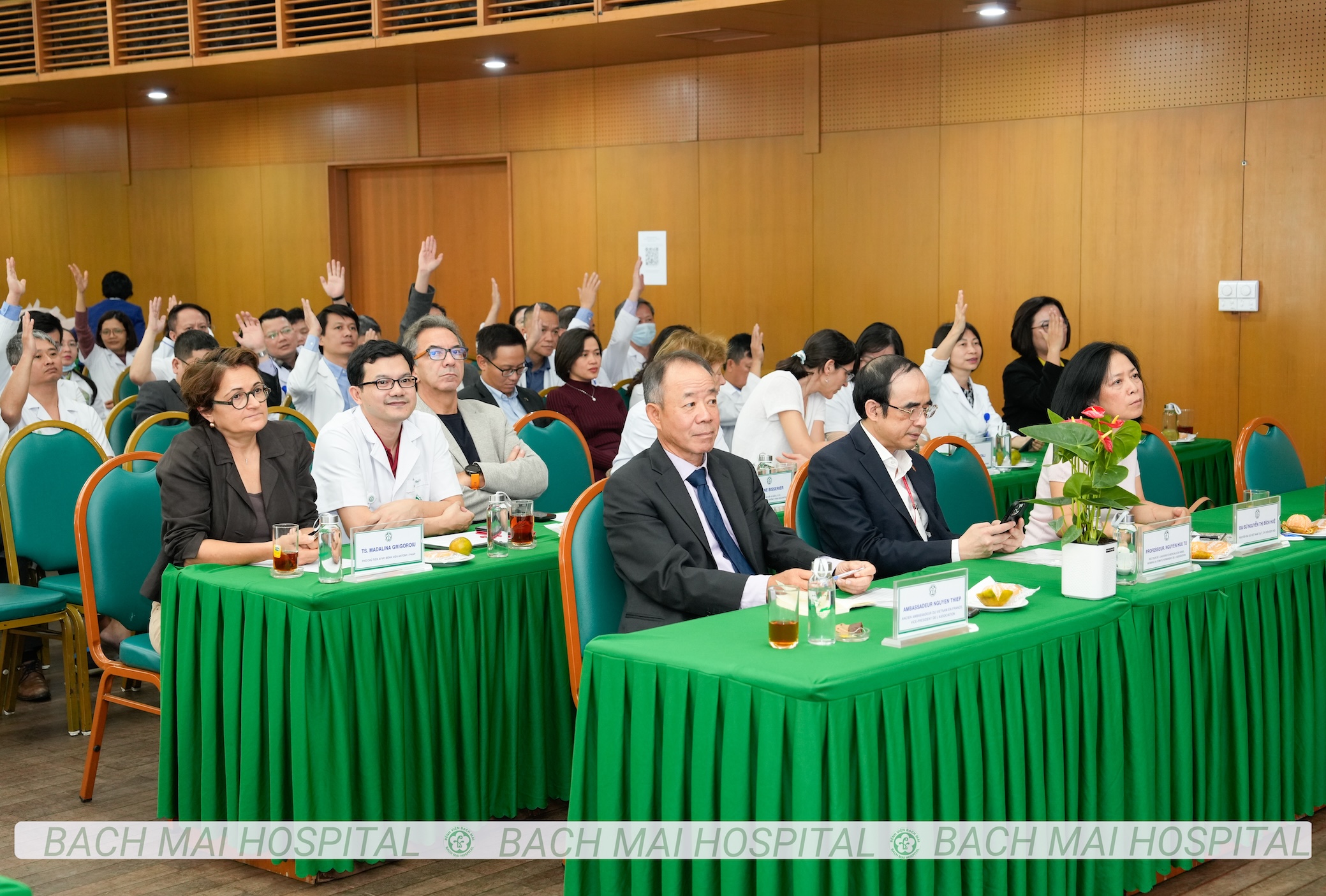 Thúc đẩy hợp tác quốc tế, đưa thương hiệu Bạch Mai hội nhập, phát triển y học nhân văn- Ảnh 4.