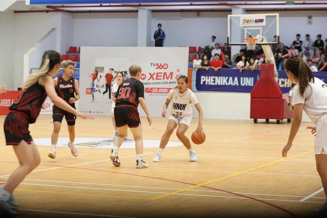 ເດືອນພະຈິກແມ່ນໄຟໄຫມ້ກັບ 2 ການແຂ່ງຂັນບານບ້ວງແລະບານເຕະນັກຮຽນແຫ່ງຊາດ, TV360 Cup - ຮູບ 5. Tháng 11 rực lửa cùng 2 giải bóng rổ, bóng đá sinh viên toàn quốc cúp TV360- Ảnh 5.
