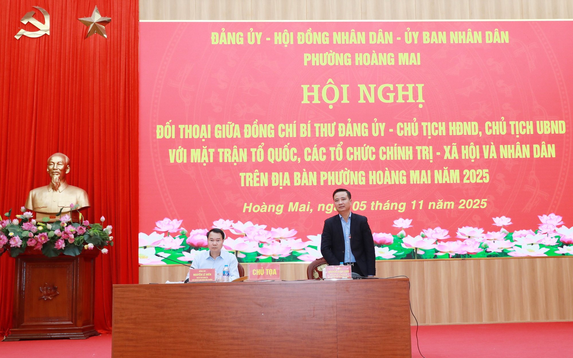 Bí thư Đảng ủy, Chủ tịch HĐND phường Hoàng Mai Nguyễn Xuân Linh phát biểu tại Hội nghị