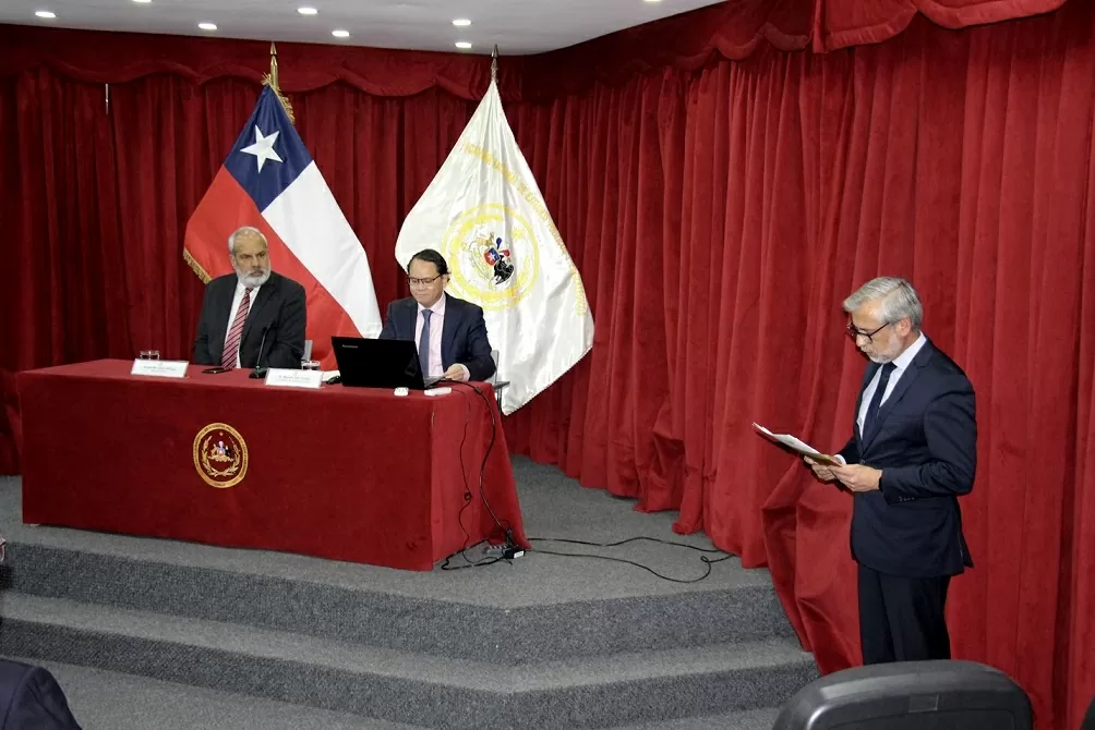 เวียดนามสนับสนุนการแก้ไขความแตกต่างทั้งหมดด้วยสันติวิธี การยับยั้งชั่งใจ และการเจรจา Việt Nam chủ trương giải quyết mọi khác biệt bằng biện pháp hòa bình, kiềm chế và đối thoại