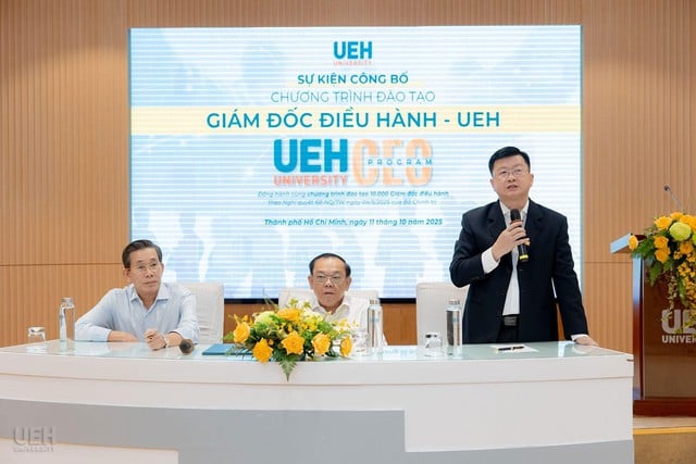 UEH VD-program - Resa för att UEH CEO Program - Hành trình 'làm mới' lãnh đạo doanh nghiệp Việt- Ảnh 1.