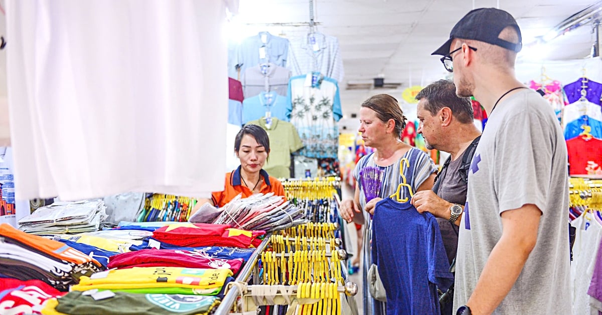 Lo gánh nặng thuế cho hộ kinh doanh