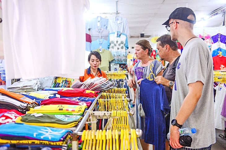 Obawy dotyczące obciążeń podatkowych dla gospodarstw domowych prowadzących działalność gospodarczą - Zdjęcie 1. hộ kinh doanh - Ảnh 1.