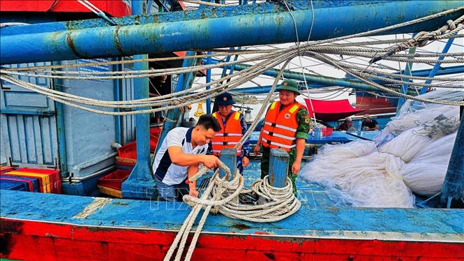 ຄຳບັນຍາຍຮູບພາບ