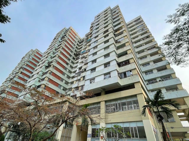 រដ្ឋាភិបាលបានណែនាំឲ្យសម្រេចគោលដៅលំនៅឋានសង្គមចំនួន ១០ ម៉ឺនយូនីតនៅឆ្នាំ ២០២៥។ Chính phủ chỉ đạo hoàn thành mục tiêu 100.000 căn nhà ở xã hội trong năm 2025