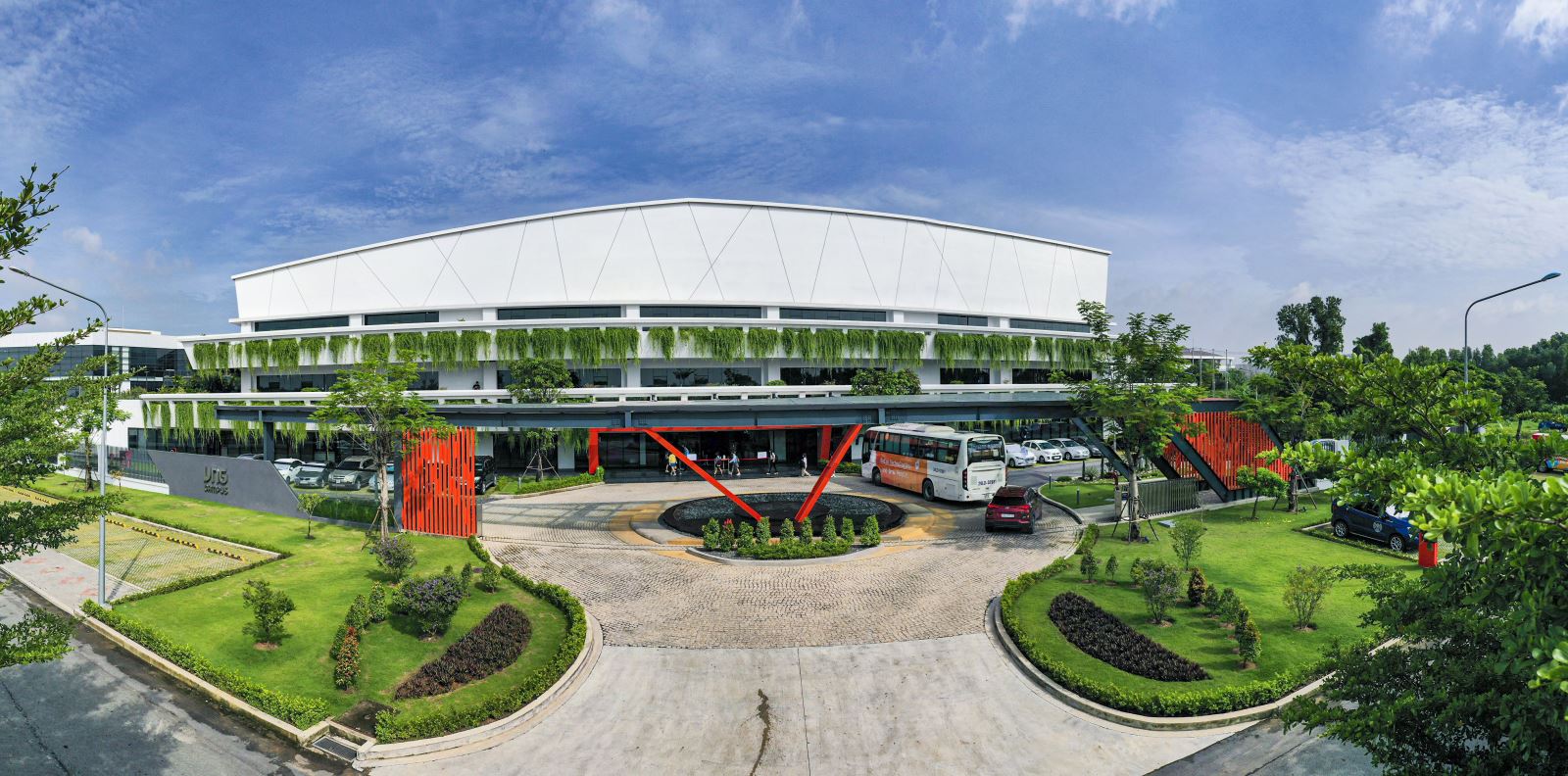 Doanh nghiệp ngành công nghệ Việt Nam tăng tốc trong thách thức