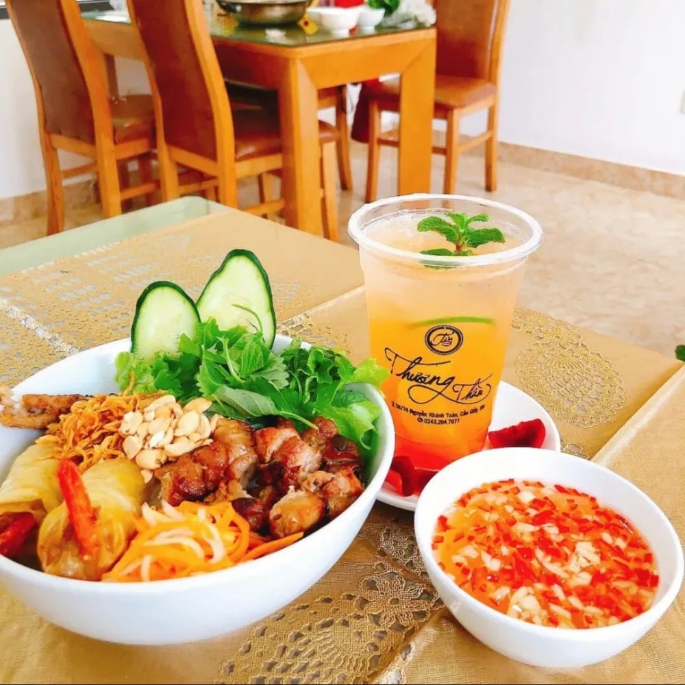 เส้นหมี่หมูย่างฮานอย