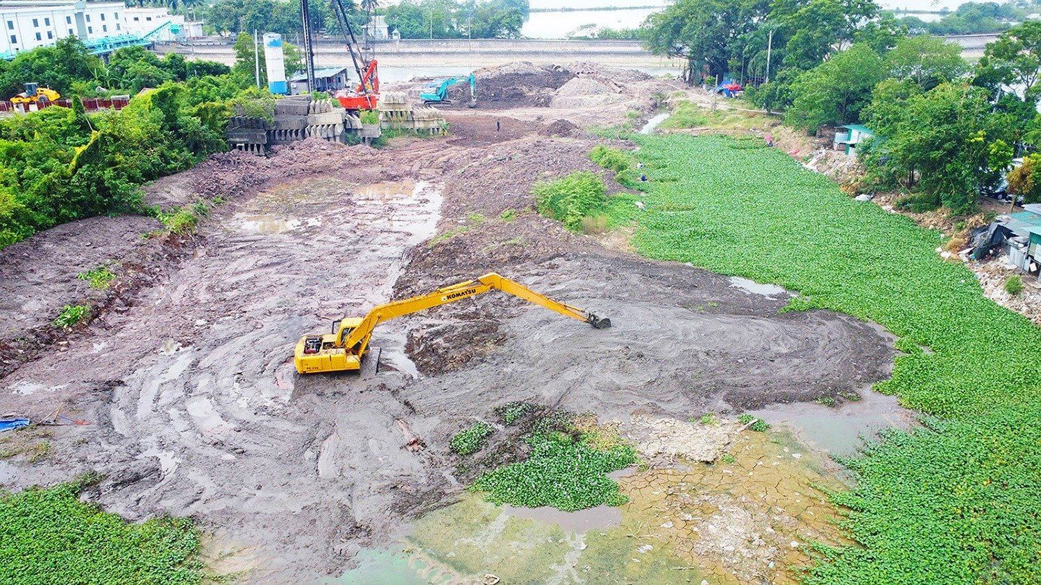 Baustelle mit noch enorm viel zu tun.