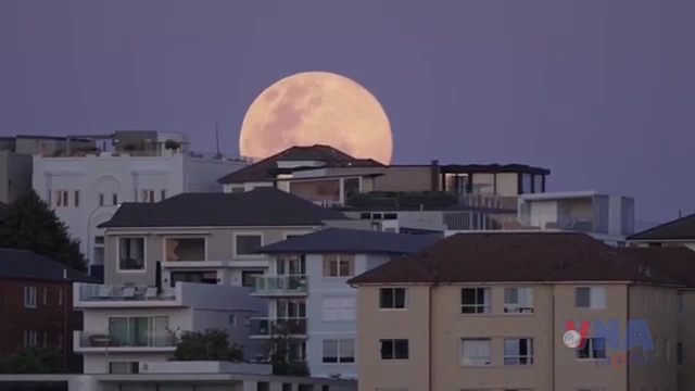 Thế giới “đắm mình” trong siêu trăng lớn nhất năm
