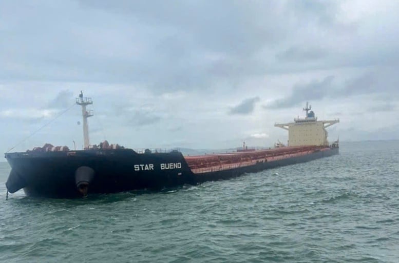 Lập Sở chỉ huy xử lý sự cố tàu chở quặng sắt mắc cạn tại vùng biển Dung Quất- Ảnh 3.