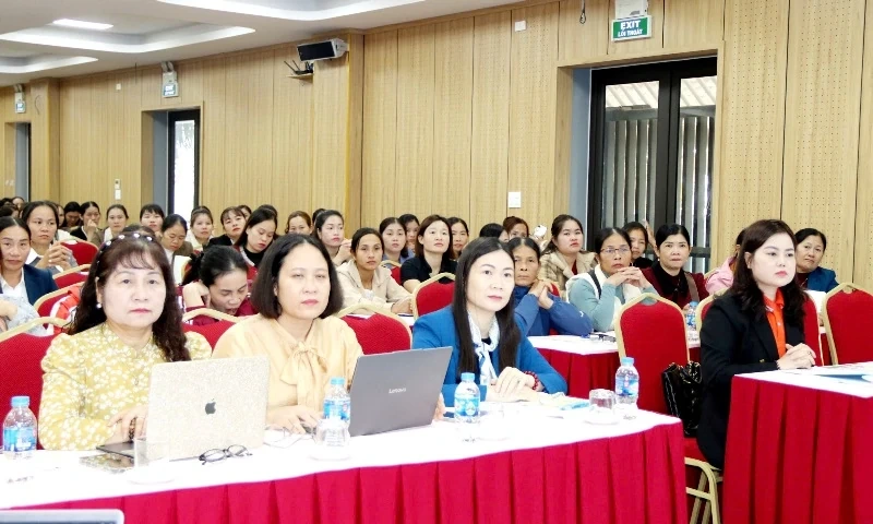 ការបណ្តុះបណ្តាលដើម្បីជួយដល់ស្ត្រីក្នុងការអភិវឌ្ឍសេដ្ឋកិច្ចសមូហភាព សហករណ៍ និងការកាត់បន្ថយភាពក្រីក្រ