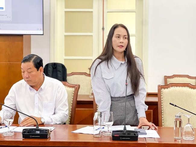 การทำให้เทศกาลวัฒนธรรมชาติพันธุ์จามเกิดขึ้นอย่างมีเอกลักษณ์ประจำชาติที่แข็งแกร่ง เผยแพร่จิตวิญญาณแห่งความสามัคคีอันยิ่งใหญ่ - ภาพที่ 7 Đảm bảo Ngày hội Văn hóa dân tộc Chăm diễn ra đậm đà bản sắc dân tộc, lan tỏa tinh thần đại đoàn kết - Ảnh 7.