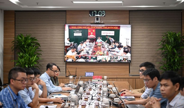 Viettel kích hoạt mạng lưới ứng phó bão số 13 đảm bảo thông tin phục vụ chỉ huy cứu hộ- Ảnh 1.