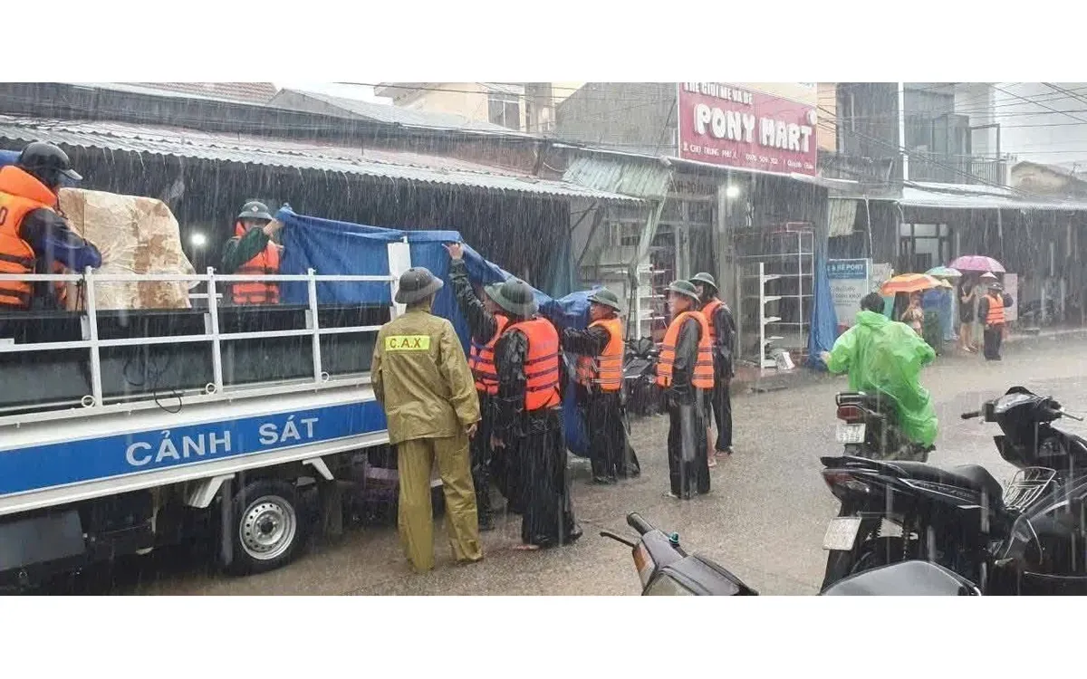 Thủ tướng yêu cầu sơ tán dân cư tại khu vực nguy cơ sạt lở, lũ quét trước 15h ngày 6/11 - Ảnh 1.