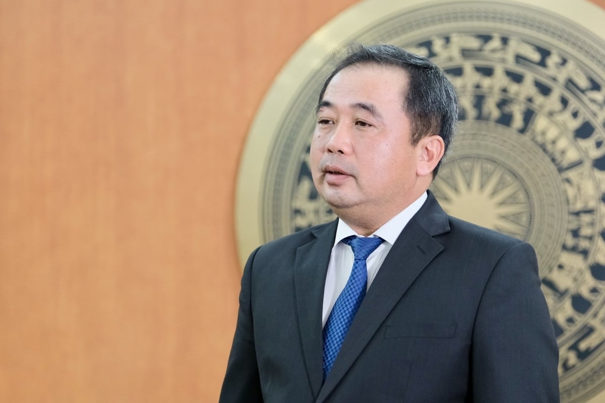 Landbruks- og miljøminister Tran Duc Thang er leder av departementets styringskomité for implementeringen av resolusjon nr. 66-NQ/TW. Foto: Quynh Chi. Bộ trưởng Bộ Nông nghiệp và Môi trường Trần Đức Thắng làm Trưởng Ban Chỉ đạo của Bộ thực hiện Nghị quyết số 66-NQ/TW. Ảnh: Quỳnh Chi.