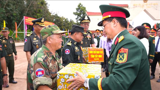 Подпись к фотографии